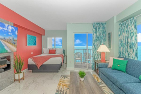 Luxurious Oceanfront Queen Suite - Fully Renovated! Palace Resort 1203